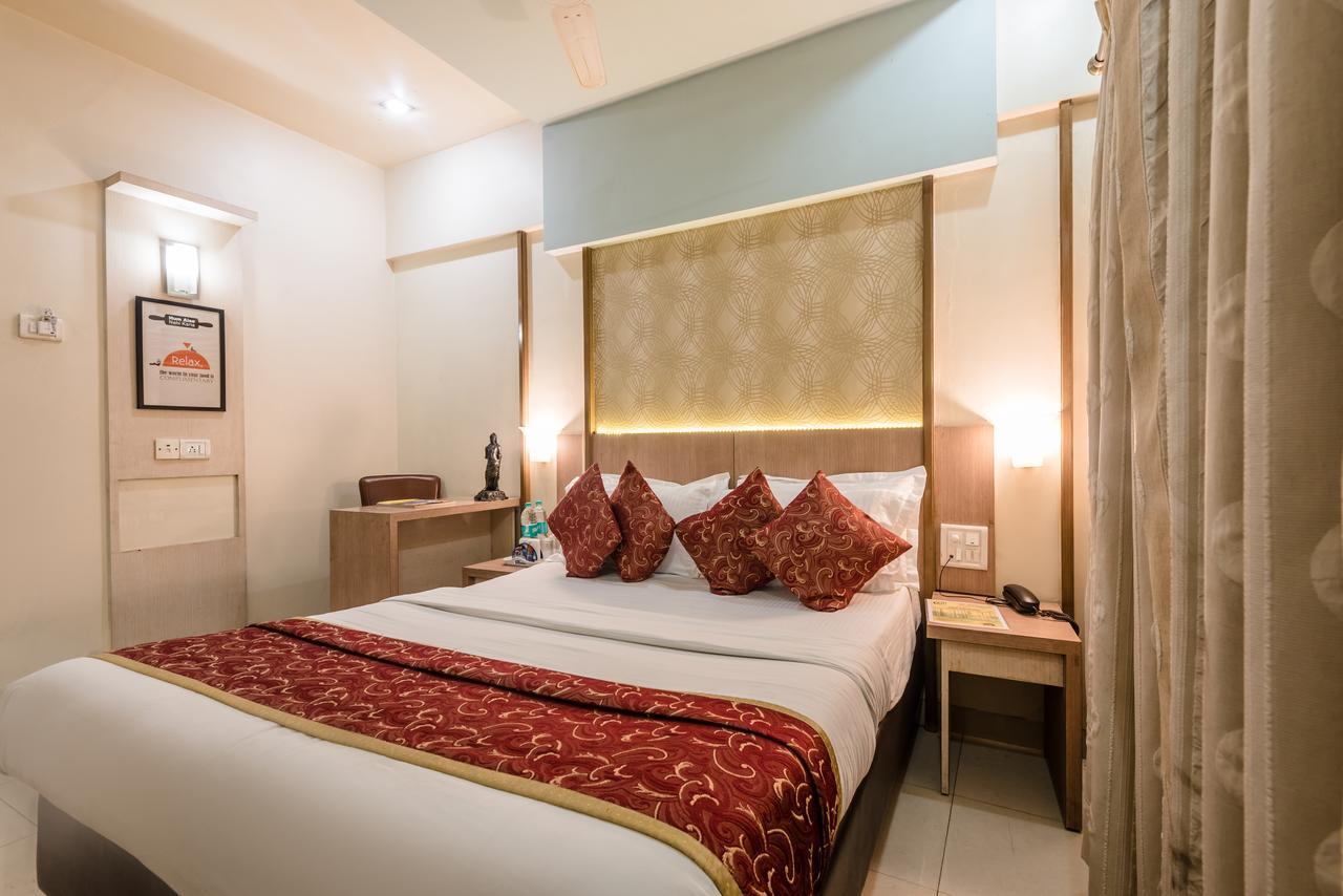 Hotel Panchratna Panvel Eksteriør bilde