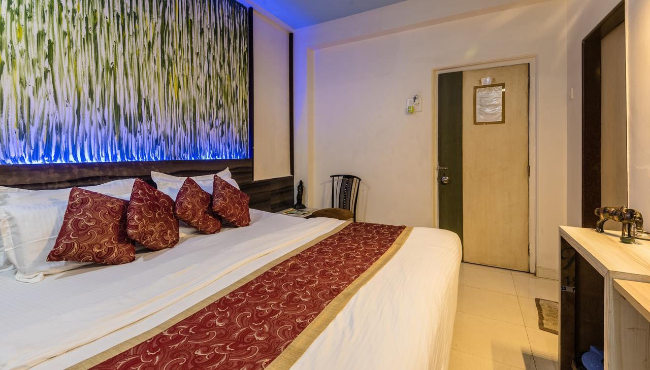 Hotel Panchratna Panvel Eksteriør bilde