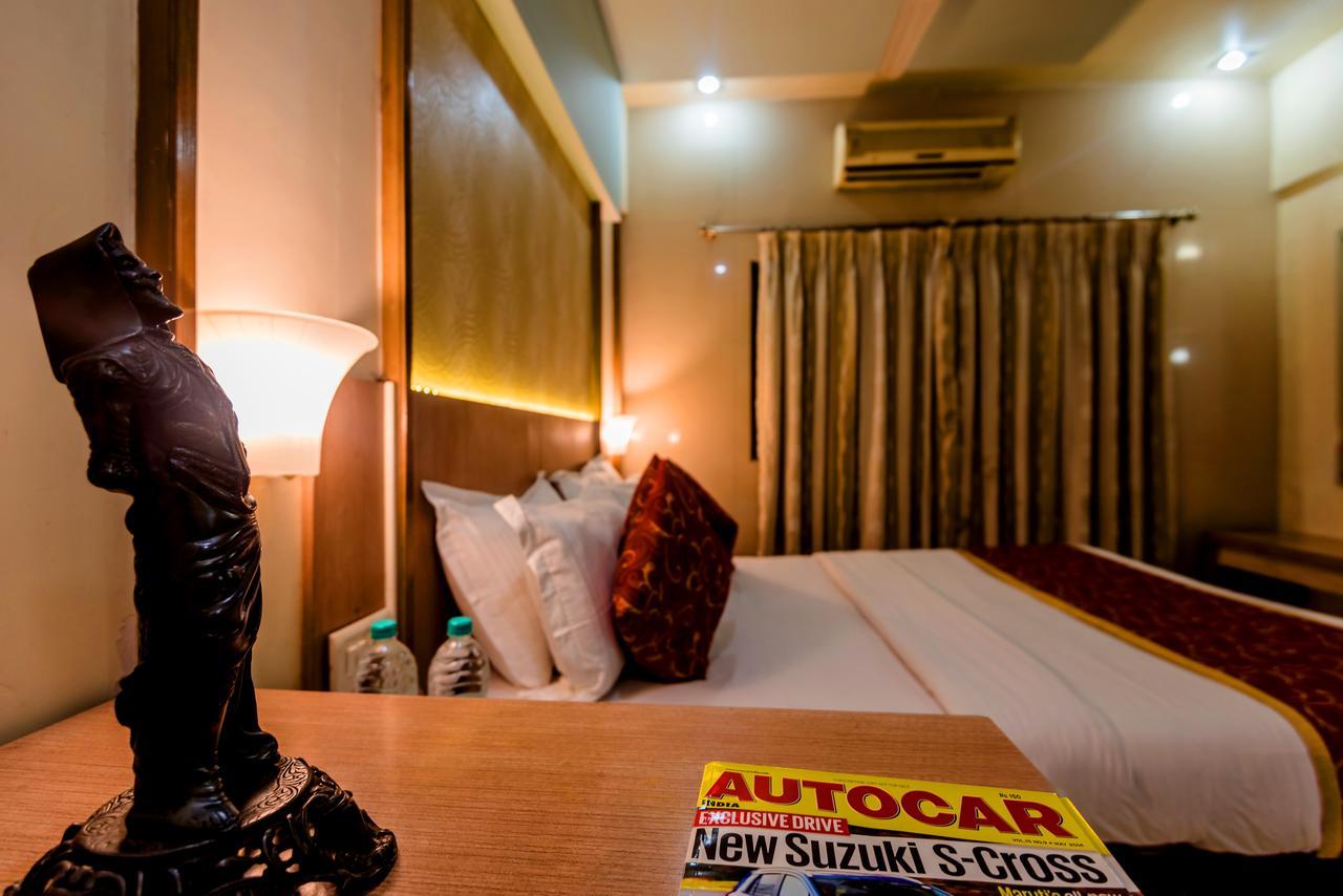 Hotel Panchratna Panvel Eksteriør bilde