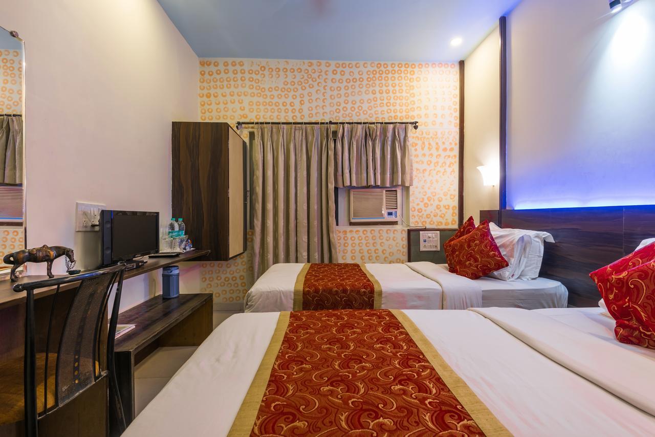 Hotel Panchratna Panvel Eksteriør bilde