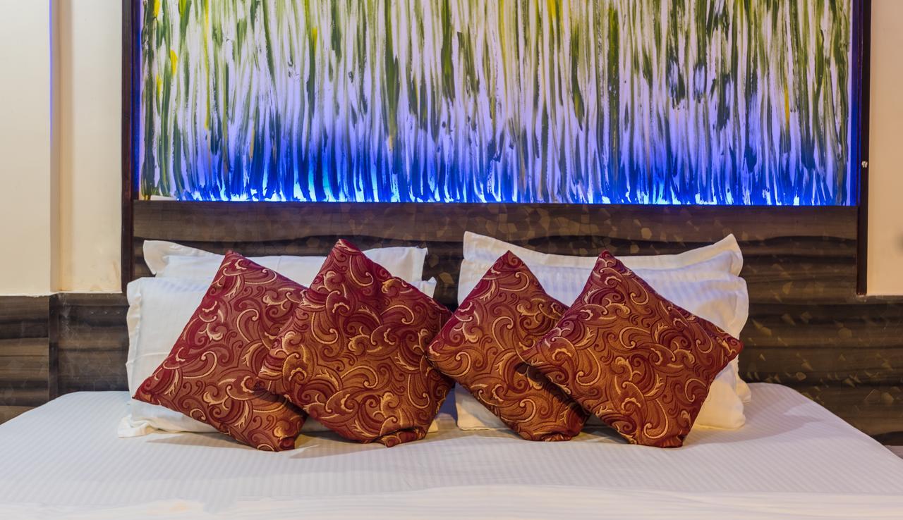 Hotel Panchratna Panvel Eksteriør bilde