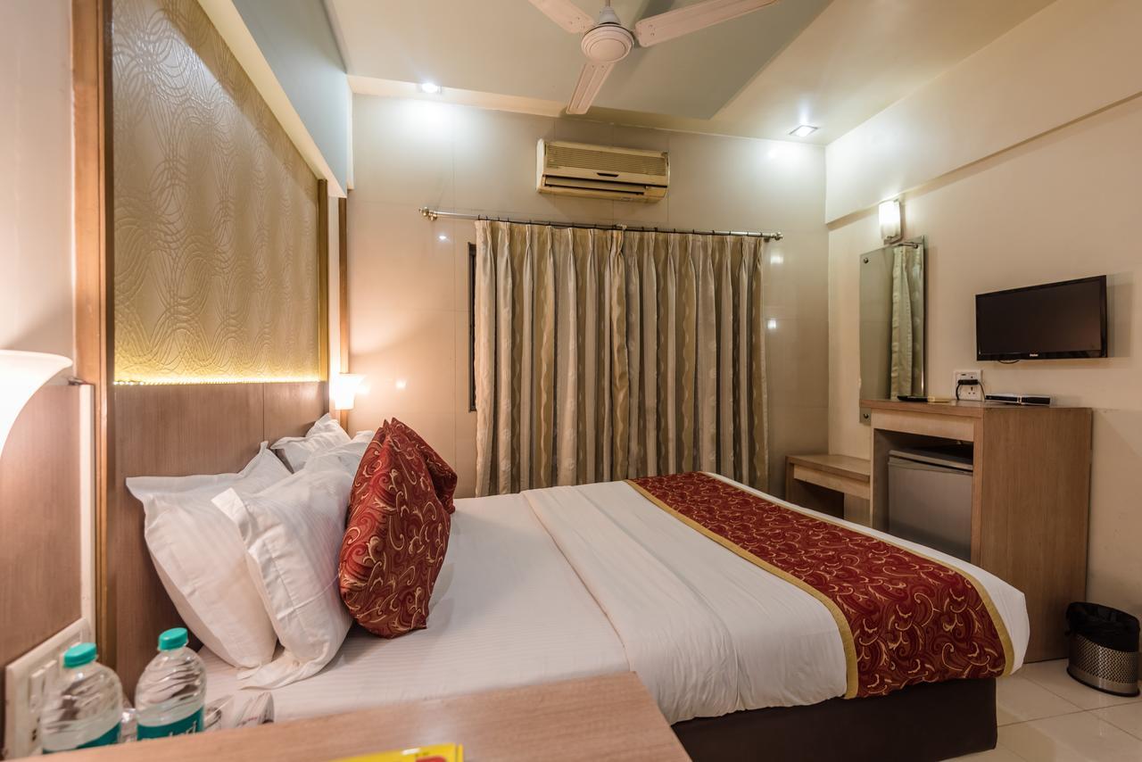 Hotel Panchratna Panvel Eksteriør bilde