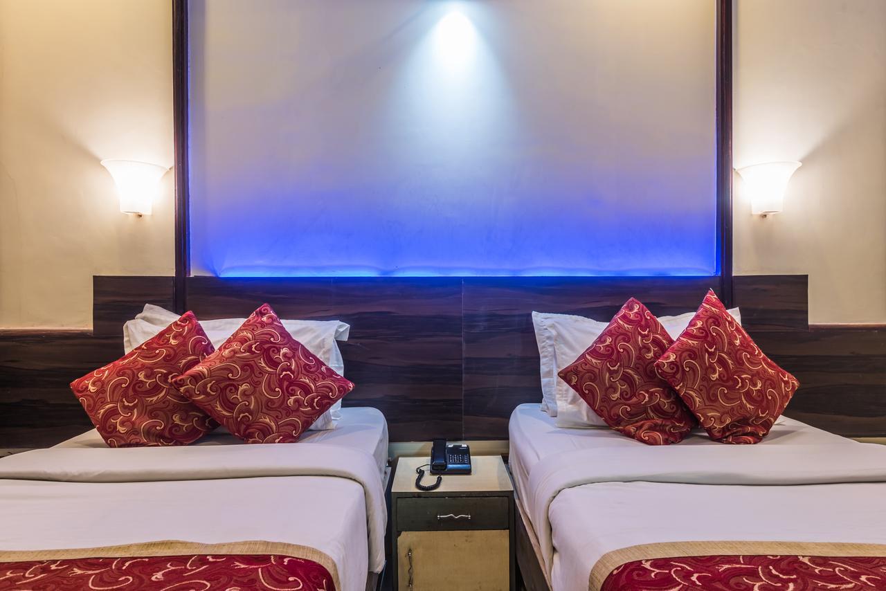 Hotel Panchratna Panvel Eksteriør bilde